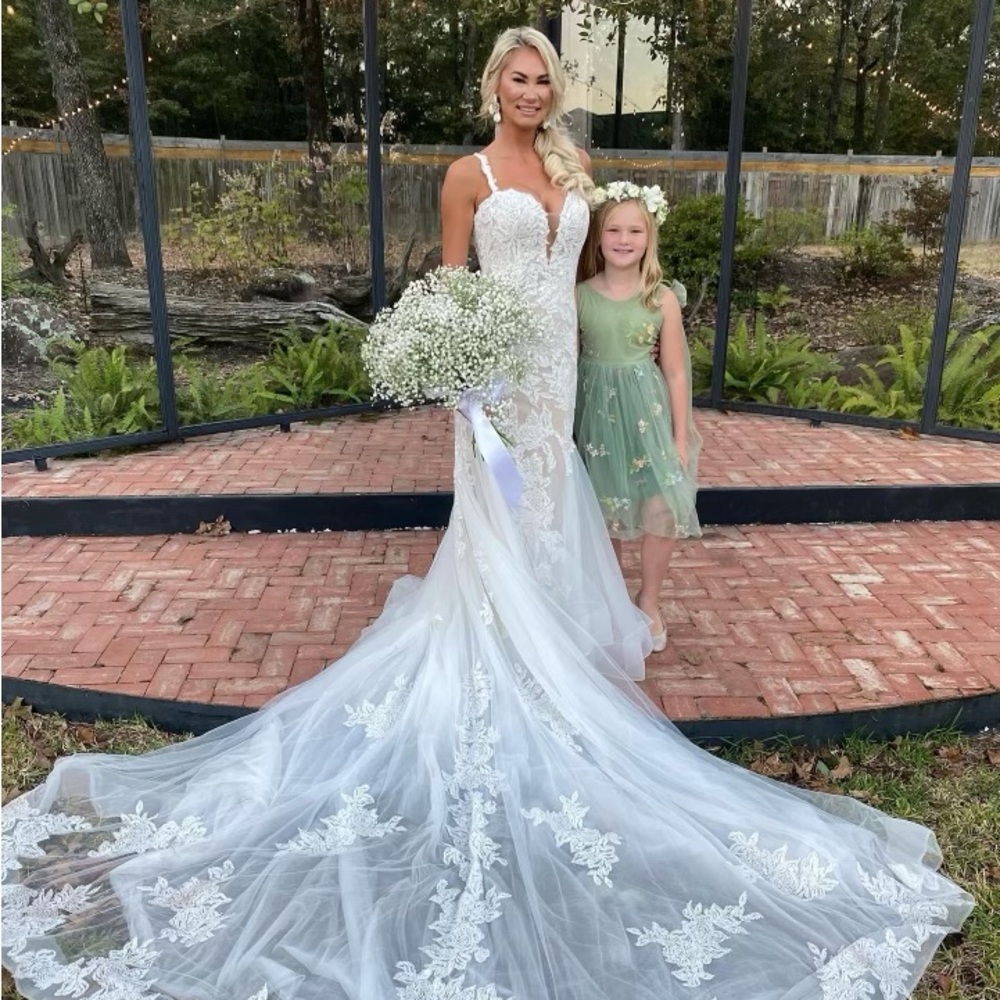 Calla Blanche - Farrah Bridal Gown - Picture 6 of 7